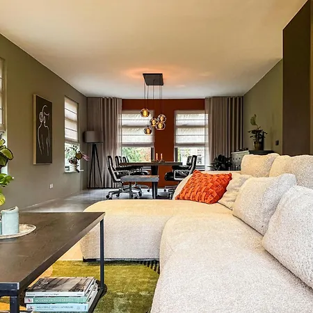 Beautiful In With House A Panoramic View * Son en Breugel
